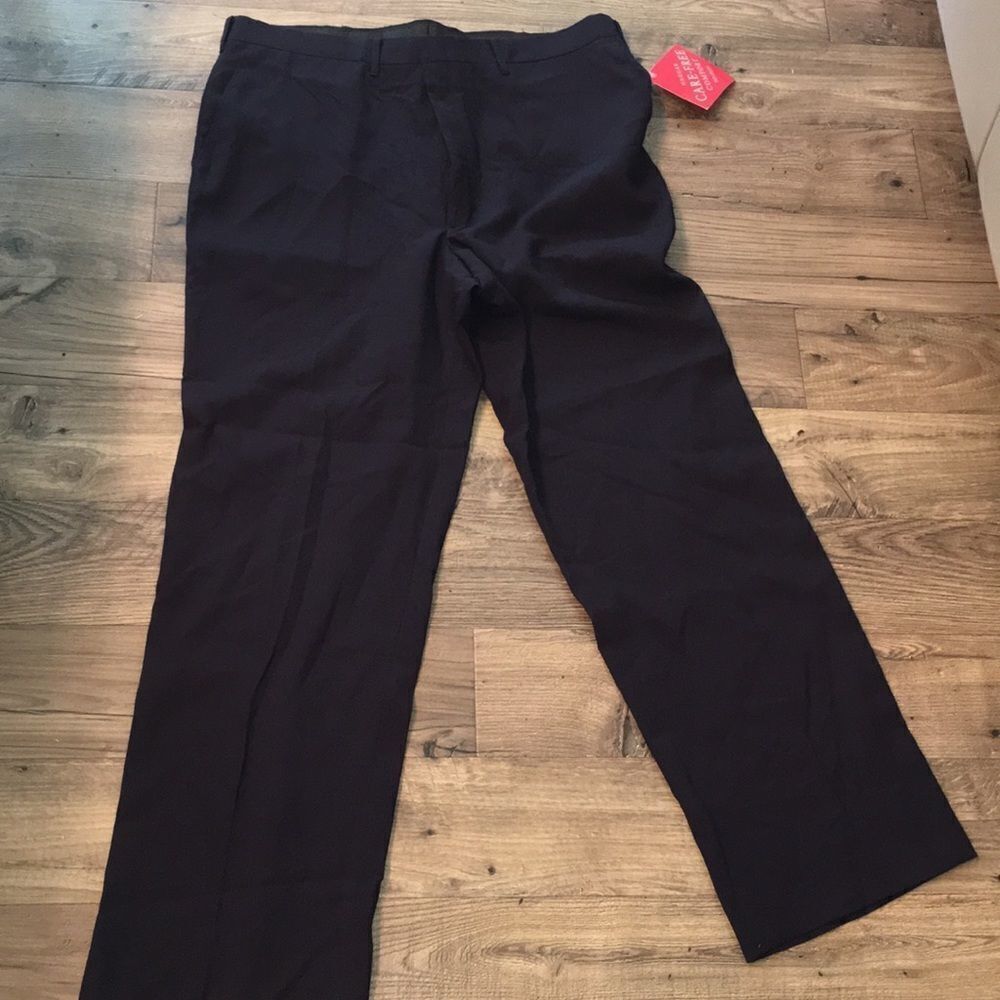 New Haggar men’s flat front poly blend dress pants